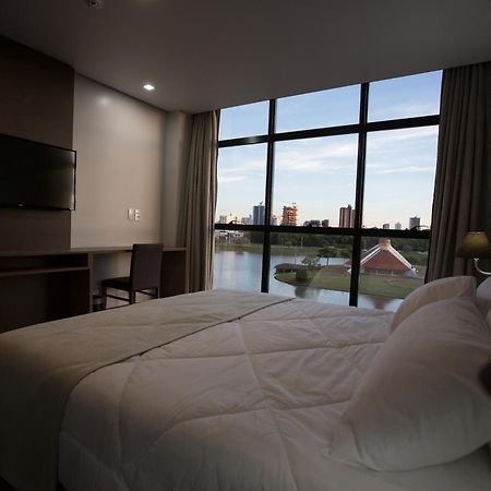 Bello Hotel Toledo  Bagian luar foto