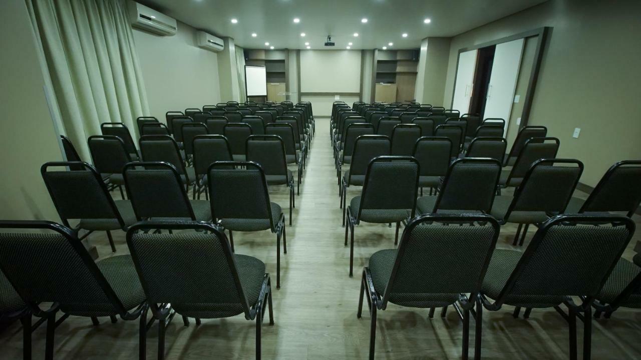 Bello Hotel Toledo  Bagian luar foto